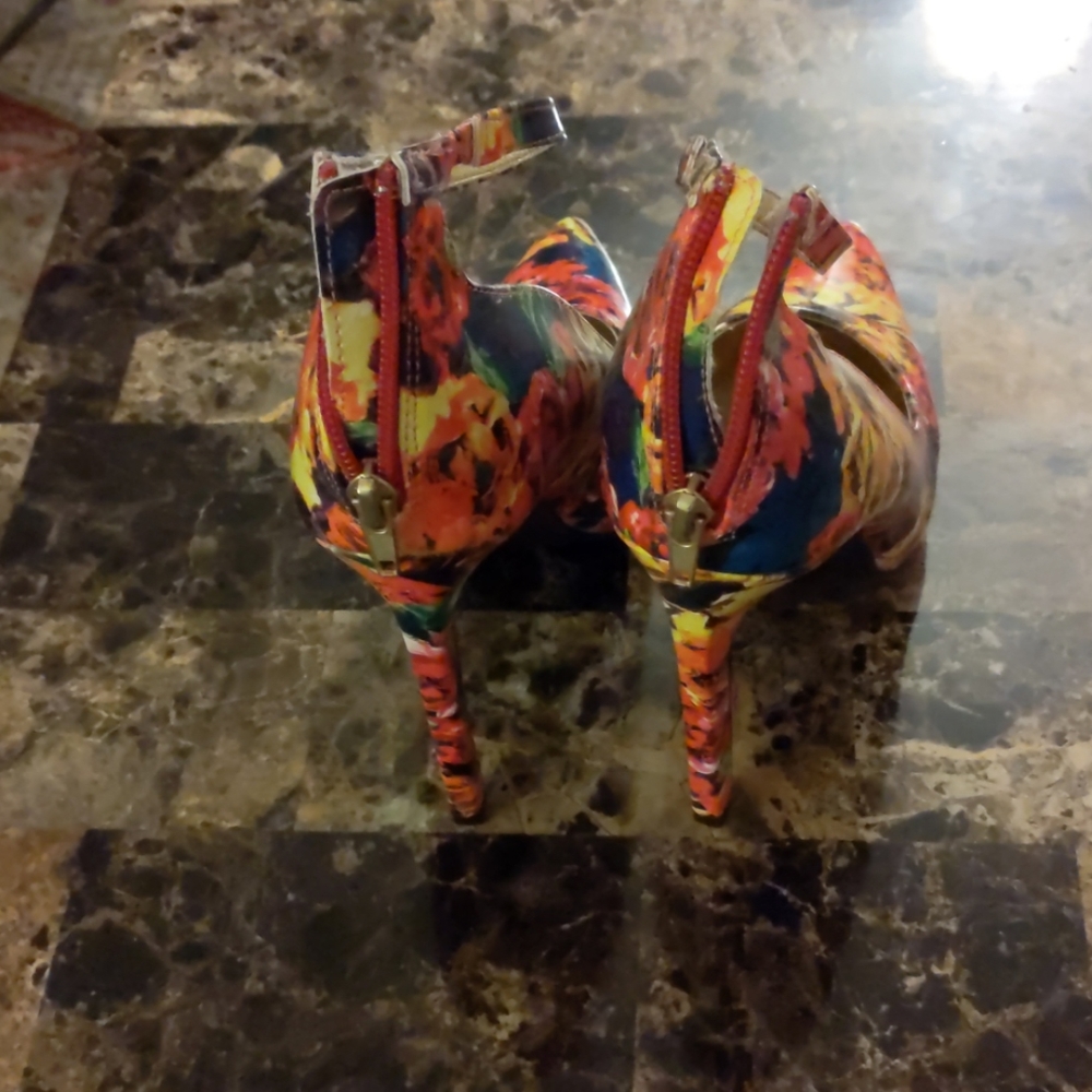 Colorful heels - Picture 3 of 4